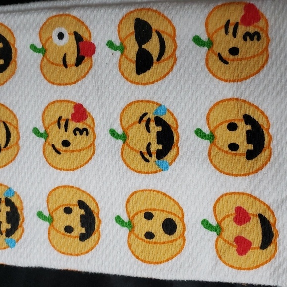 Casaba NWT 3-piece Pumpkin Emoji  Halloween Towels - Picture 3 of 8